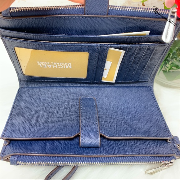 Michael Kors Jet Set travel double zip wristlet - Picture 4 of 6